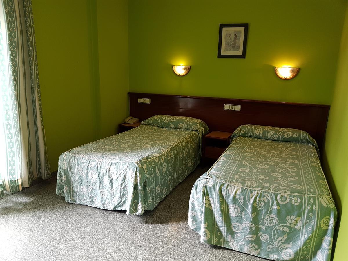 Hotel Don Pelayo Arbós Zewnętrze zdjęcie